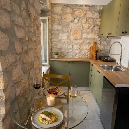 Anassa Nest Apartament Katávolos